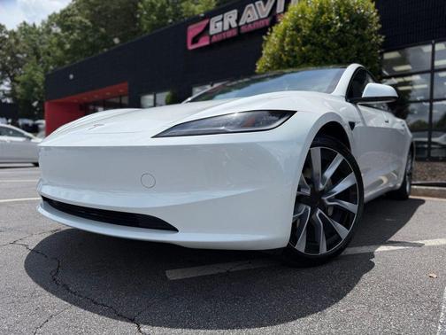 Pearl White Multi-Coat 2025 Tesla Model 3 Long Range