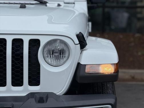 2023 Jeep Gladiator Sport S