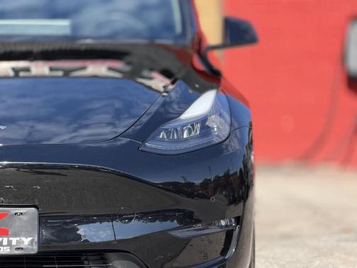 2022 Tesla Model Y Performance Dual Motor All-Wheel Drive