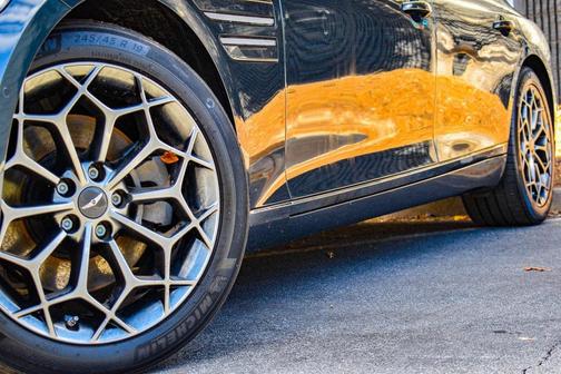 2022 Genesis G80 2.5T RWD