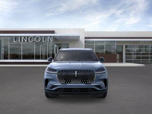 Whisper White 2026 Lincoln Aviator Premiere