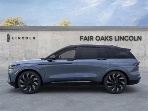2025 Lincoln Nautilus Reserve