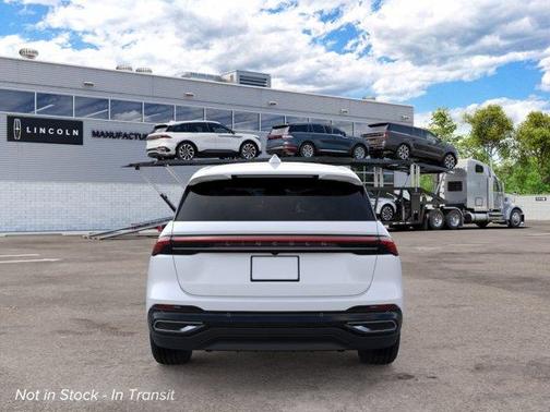 White Platinum Clearcoat Metallic 2026 Lincoln Nautilus Premiere
