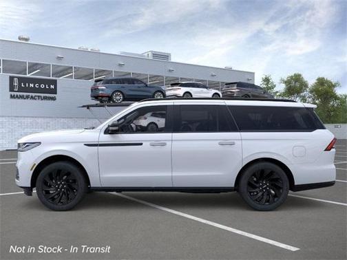 2025 Lincoln Navigator L Reserve