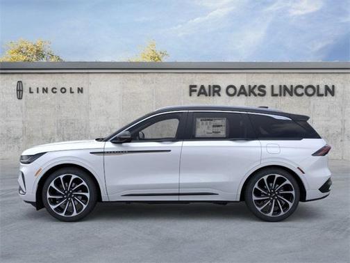 2025 Lincoln Nautilus Black Label