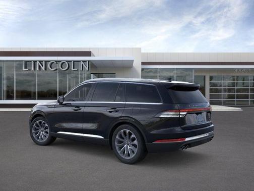 Infinite Black Metallic 2026 Lincoln Aviator Premiere