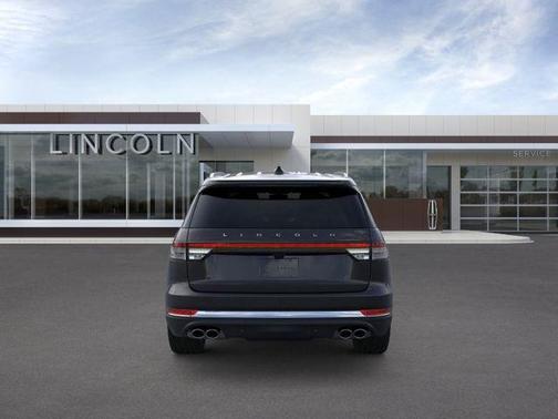 Infinite Black Metallic 2026 Lincoln Aviator Premiere