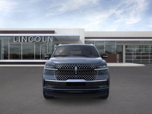 Flight Blue 2026 Lincoln Navigator Reserve
