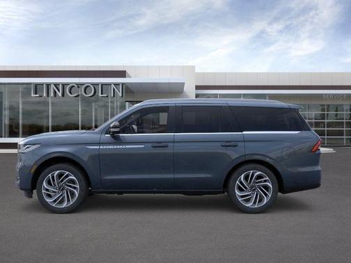 Flight Blue 2026 Lincoln Navigator Reserve