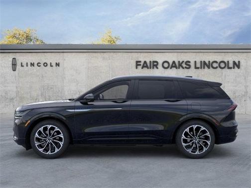2025 Lincoln Nautilus Reserve