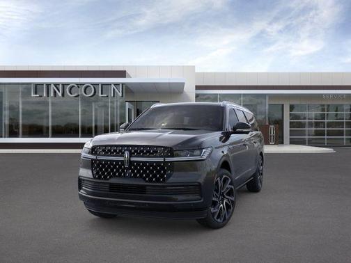 Infinite Black Metallic 2026 Lincoln Navigator L Black Label