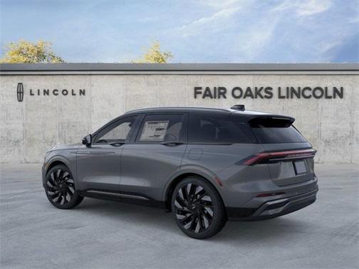 2025 Lincoln Nautilus Reserve