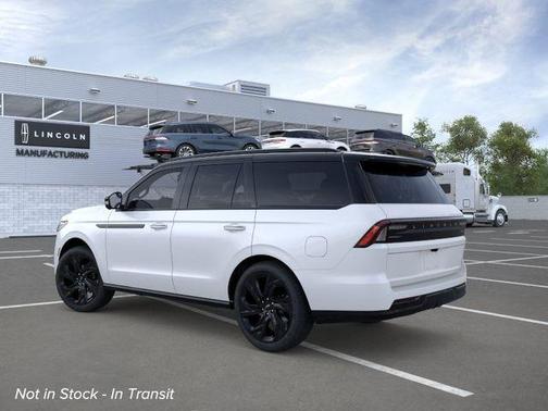 Star White 2026 Lincoln Navigator Black Label