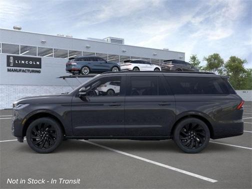 2025 Lincoln Navigator L Reserve