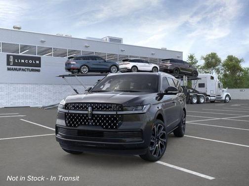 Infinite Black Metallic 2026 Lincoln Navigator Black Label