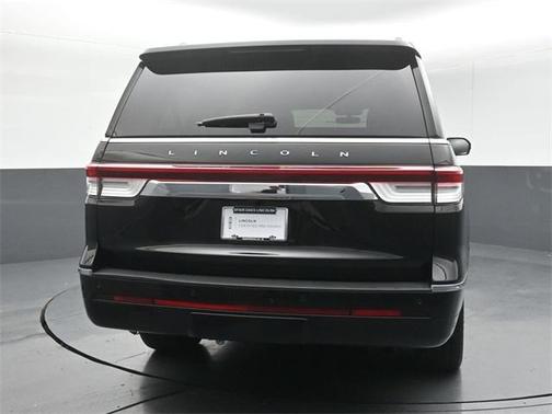 2022 Lincoln Navigator L Reserve