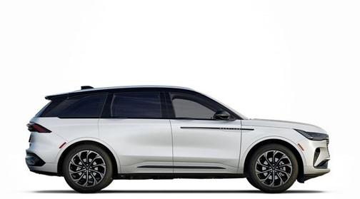 2025 Lincoln Nautilus Reserve