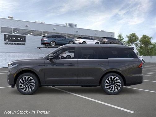 2025 Lincoln Navigator Black Label