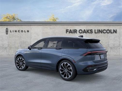2025 Lincoln Nautilus Reserve
