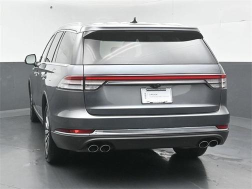 2022 Lincoln Aviator Standard RWD