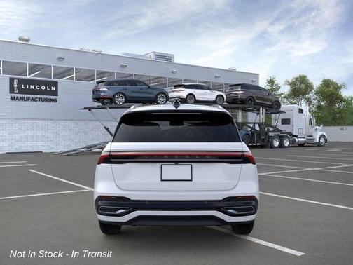 White Platinum Tri-Coat Metallic 2026 Lincoln Nautilus Reserve