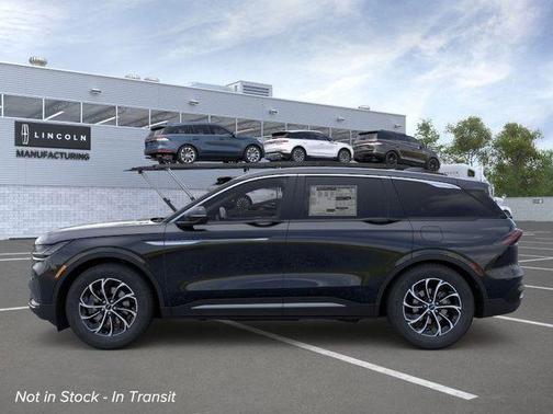 Infinite Black Metallic 2026 Lincoln Nautilus Premiere