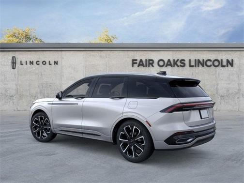 2025 Lincoln Nautilus Reserve