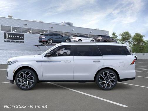 Crystal White Metallic 2026 Lincoln Navigator Reserve