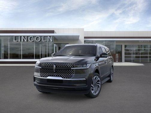Infinite Black Metallic 2026 Lincoln Navigator L Premiere