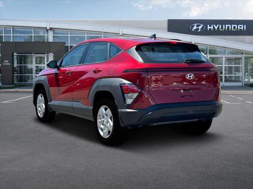 2025 Hyundai KONA SE