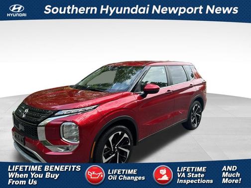 Red 2024 Mitsubishi Outlander SE