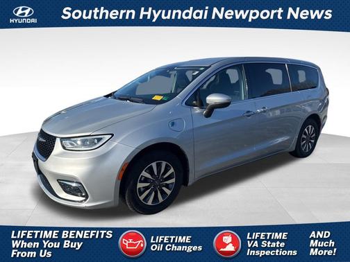 Silver Mist Clearcoat 2023 Chrysler Pacifica Hybrid Touring L