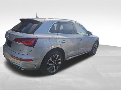 2024 Audi Q5 45 S line Premium Plus