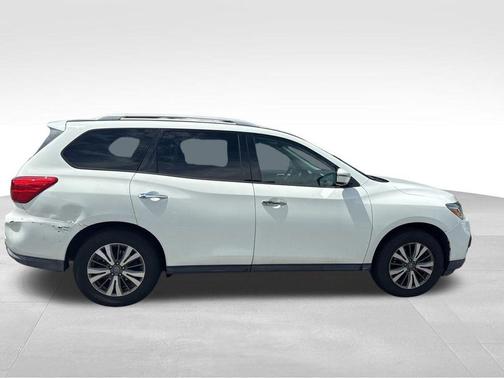 Glacier White 2017 Nissan Pathfinder SV