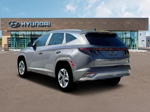 Ecotronic Gray 2026 Hyundai TUCSON Hybrid SEL Convenience