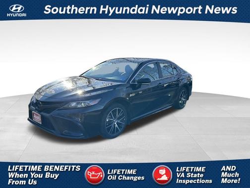 2024 Toyota Camry SE