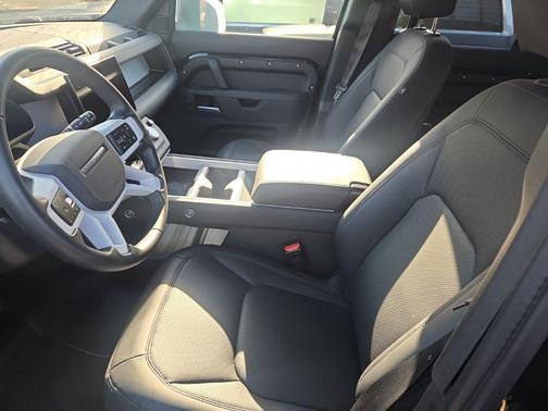 2025 Land Rover Defender S