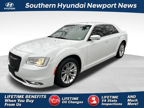 2021 Chrysler 300 Touring