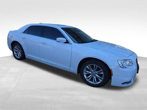 2021 Chrysler 300 Touring