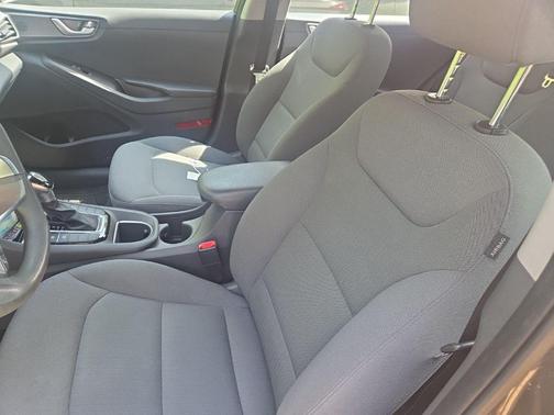 2022 Hyundai IONIQ Hybrid Blue