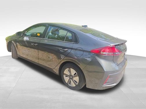 2022 Hyundai IONIQ Hybrid Blue