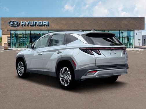 Shimmering Silver 2026 Hyundai TUCSON Limited
