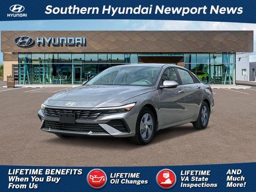 2025 Hyundai ELANTRA SE