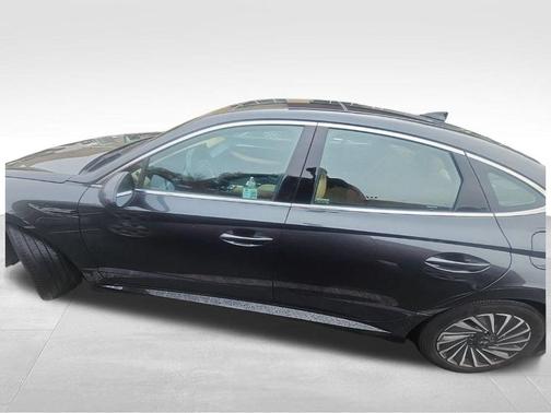 2024 Hyundai SONATA Hybrid Limited