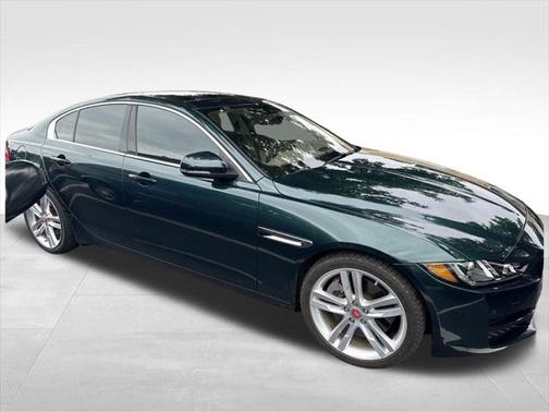 2017 Jaguar XE 35t Prestige