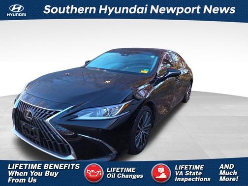 2023 Lexus ES 300h Base