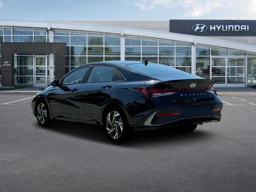 2025 Hyundai ELANTRA Sport