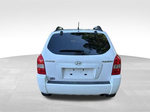 White 2007 Hyundai TUCSON GLS