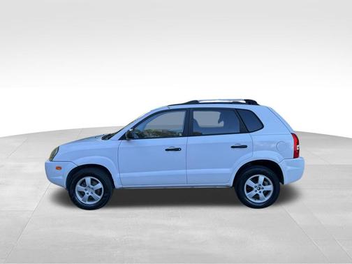 White 2007 Hyundai TUCSON GLS