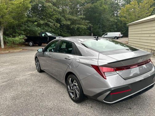2025 Hyundai ELANTRA Sport